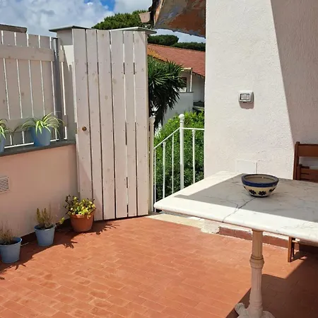La Locandina-3